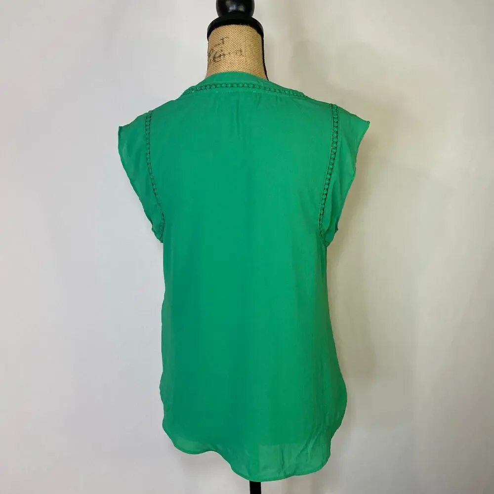 41 Hawthorn Light Green Sleeveless Blouse Embroidered V Neck Small - Picture 6 of 17